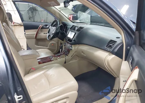 2013 Toyota Highlander Limited V6 z USA, uszkodzony, nr VIN 5TDDK3EH8DS267854